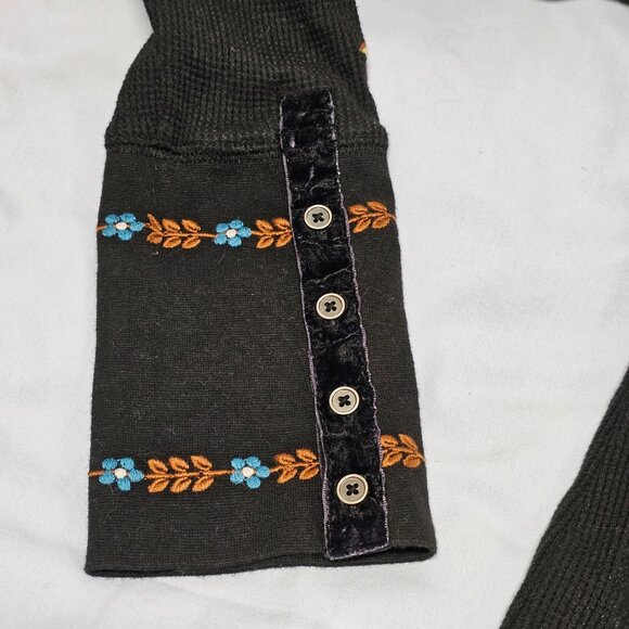 Sundance Frosty Fields Embroidered Thermal Top Shirt Women Size S Black Cotton - Picture 11 of 15
